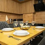 Huqi Luxury 3