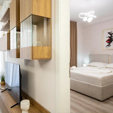 Apartament Huqi Luxury 3 *