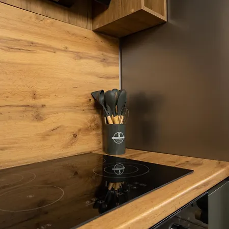 Huqi Luxury 3 Апартаменты *